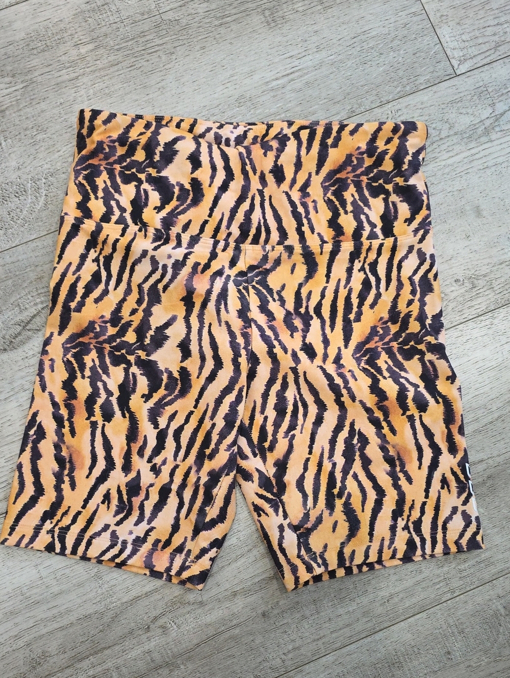 Lorna Jane Orange Black Tiger-Stripe Bike Shorts